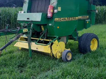 John Deere 590