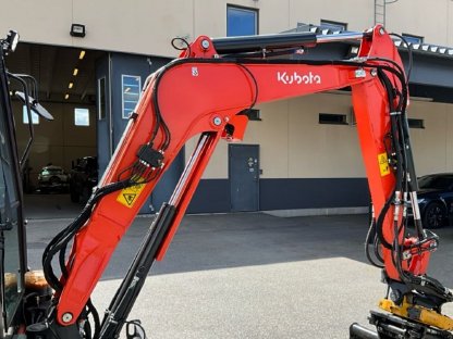 Kubota U27-4 mit Engcon Tiltrotator