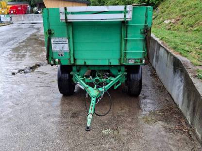 Bild 2:LKW Anhänger