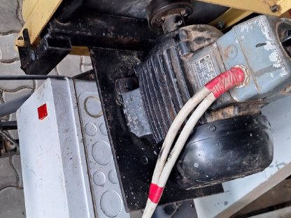 Bild 4:Schleifmaschine für Holz TSE 300