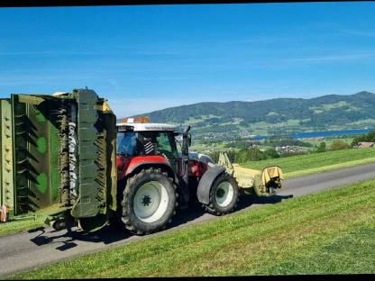Bild 7:Mäharbeiten Krone B 870 CV