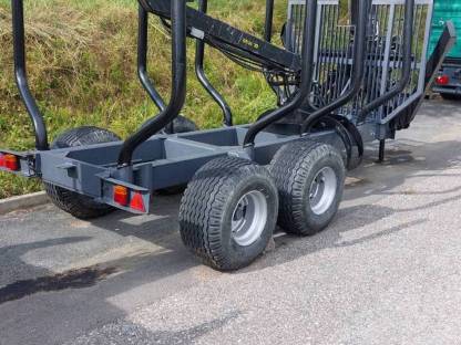 Bild 3:Öhler Holzrückewagen THK 120 P