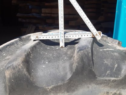 Bild 2:Traktorreifen