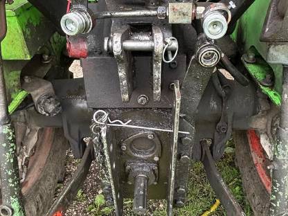 Bild 4:Deutz 4506 mit Frontlader