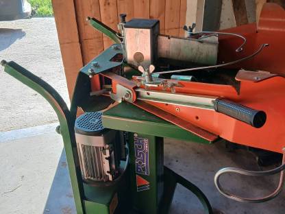 Bild 3:Holzspalter Posch