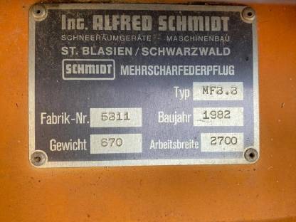 Bild 5:Schneepflug Schmidt MF 3.3