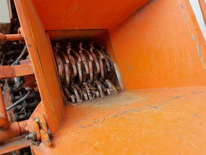 Bild 3:Holzschredder