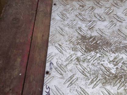 Bild 4:Gebrauchter Schacht Deckel aus Alu