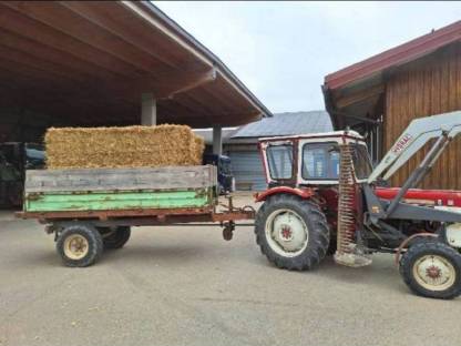 Bild 7:IHC 434 mit Hydrac Frontlader