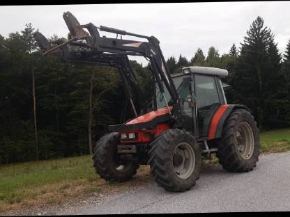 Bild 5:Traktor Massey Ferguson 4255