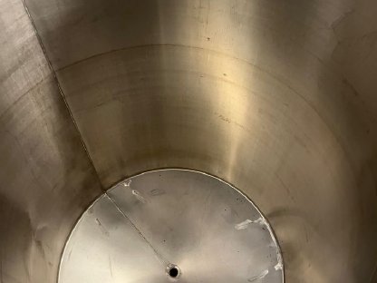 Bild 5:Immervolltank 2.150 l mit Armaturen