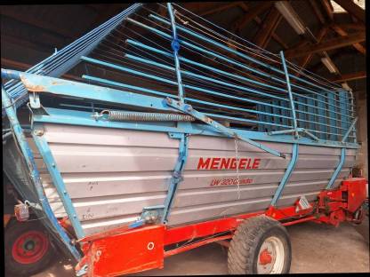 Mengele Ladewagen LW 320 Quatro