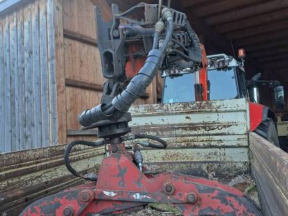 Bild 4:Pühringer Kipper mit Palfinger Kran