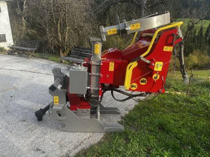 Bild 5:Hackschnitzelhäcksler HERCULES C125