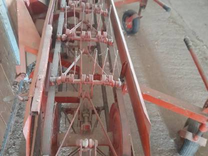 Bild 6:Pöttinger Heuraupe KR 220