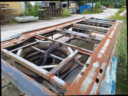 Bild 5:Hänger für Abrollcontainer