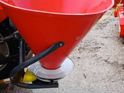 Bild 2:Einscheiben Streuer Landgut OMB C503N Pöttinger