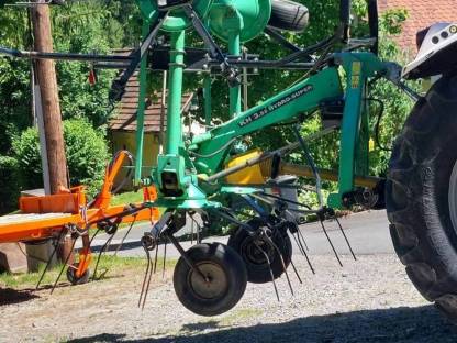 Bild 2:Deutz-Fahr Kreiselheuer