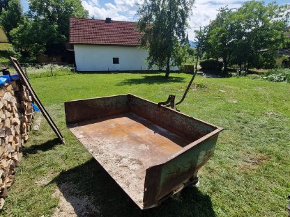 Bild 2:Kippmulde, Heckschaufel