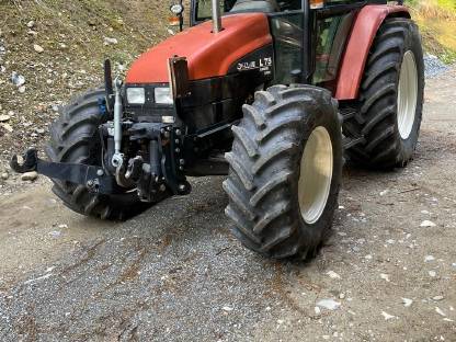 New Holland L75