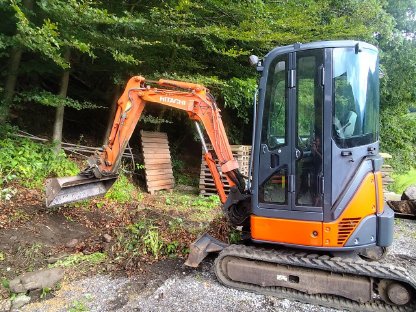 Hitachi ZX22U-2CLR