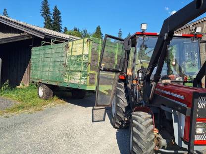 Bild 4:Viehanhänger