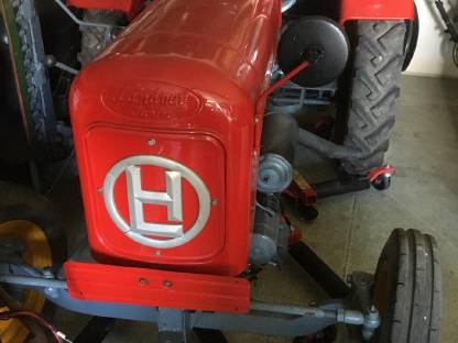 Lindner Traktor 9 PS 2-Takt mit Mähbalken