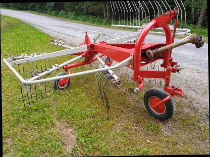 Bild 2:Kuhn Schwader GA280