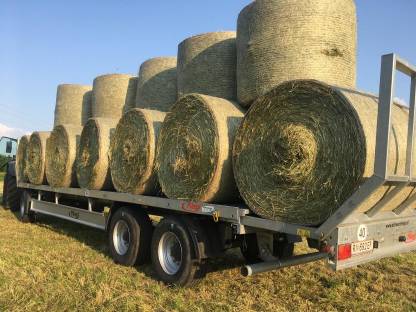 Bild 2:Verkaufe runde Heuballen