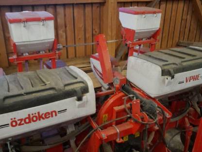 Bild 3:Verkauf Özdöken Einzelkornsämaschine