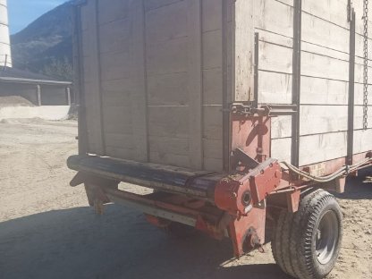 Bild 2:Mengele Kratzbodenwagen ES55