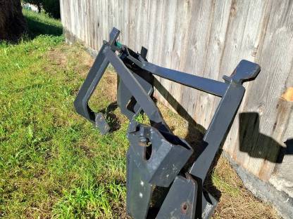 Bild 3:Hauer Frontladerkonsole Oberrahmen N Lindner