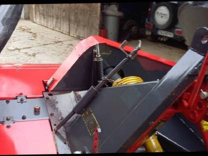 Bild 5:Frontmähwerk Vicon 296 F