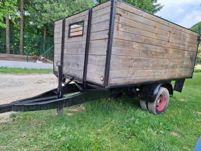 Bild 2:Traktoranhänger/Viehanhänger