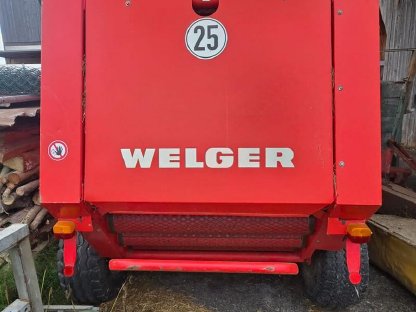 Bild 2:WELGER RP 15 Rundballenpresse