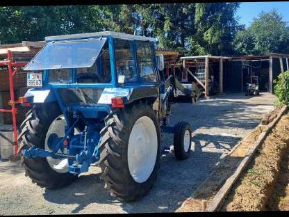 Bild 3:Ford 4610 mit Frontlader