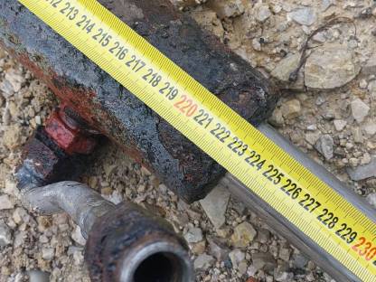 Bild 2:2 Stk Mistbahnzylinder!