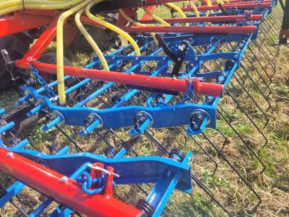 Bild 6:Hatzenbichler Grünlandstriegel 6 m