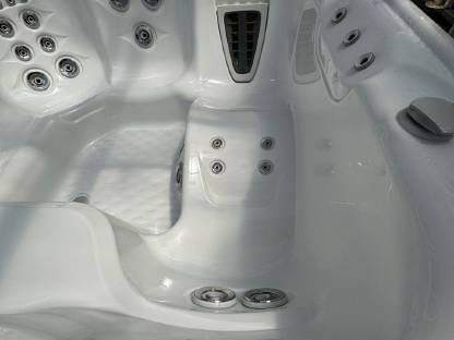 Bild 4:Whirlpool HotSpring ARIA