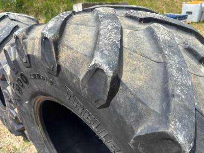 Bild 2:Trelleborg Reifen 600/65 R28