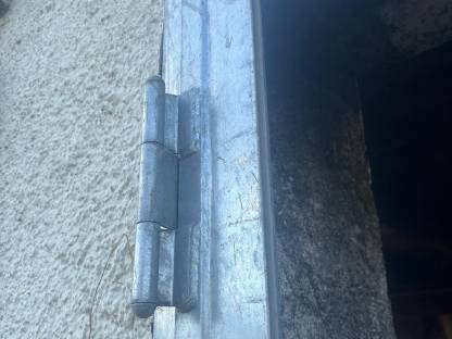 Bild 4:Stalltür Lärche