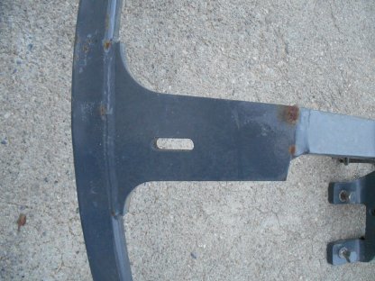 Bild 4:Kotflügelhalter Strebe Fendt für 24