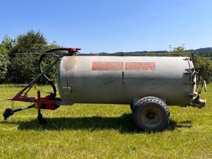 Bild 4:Vakuumat Güllefass Jauchefass