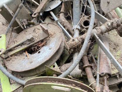 Bild 4:Mähdrescher Ersatzteile Senator