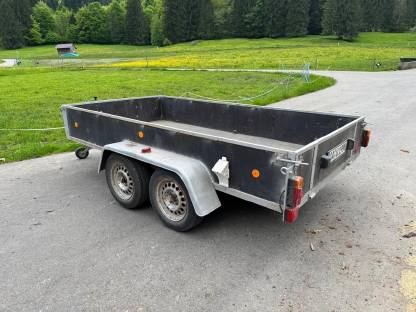 Bild 4:Offener Anhänger