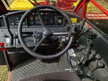 Bild 3:Reform Metrac H6S mit Mörtel Mähwerk, Aebi, Sauerburger, Traktor