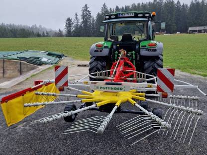 Bild 3:Pöttinger Top 422 Schwader