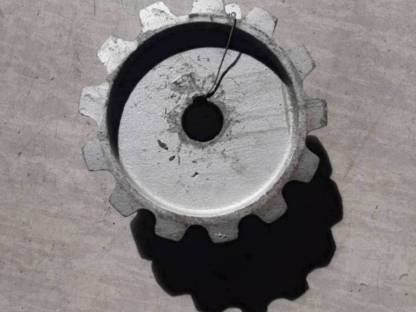 Bild 2:Zahnrad Claas Mähdrescher