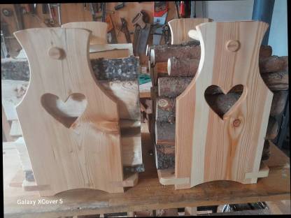 Brennholz-Box und Ofenholz