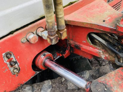 Bild 3:Takeucht TB 015